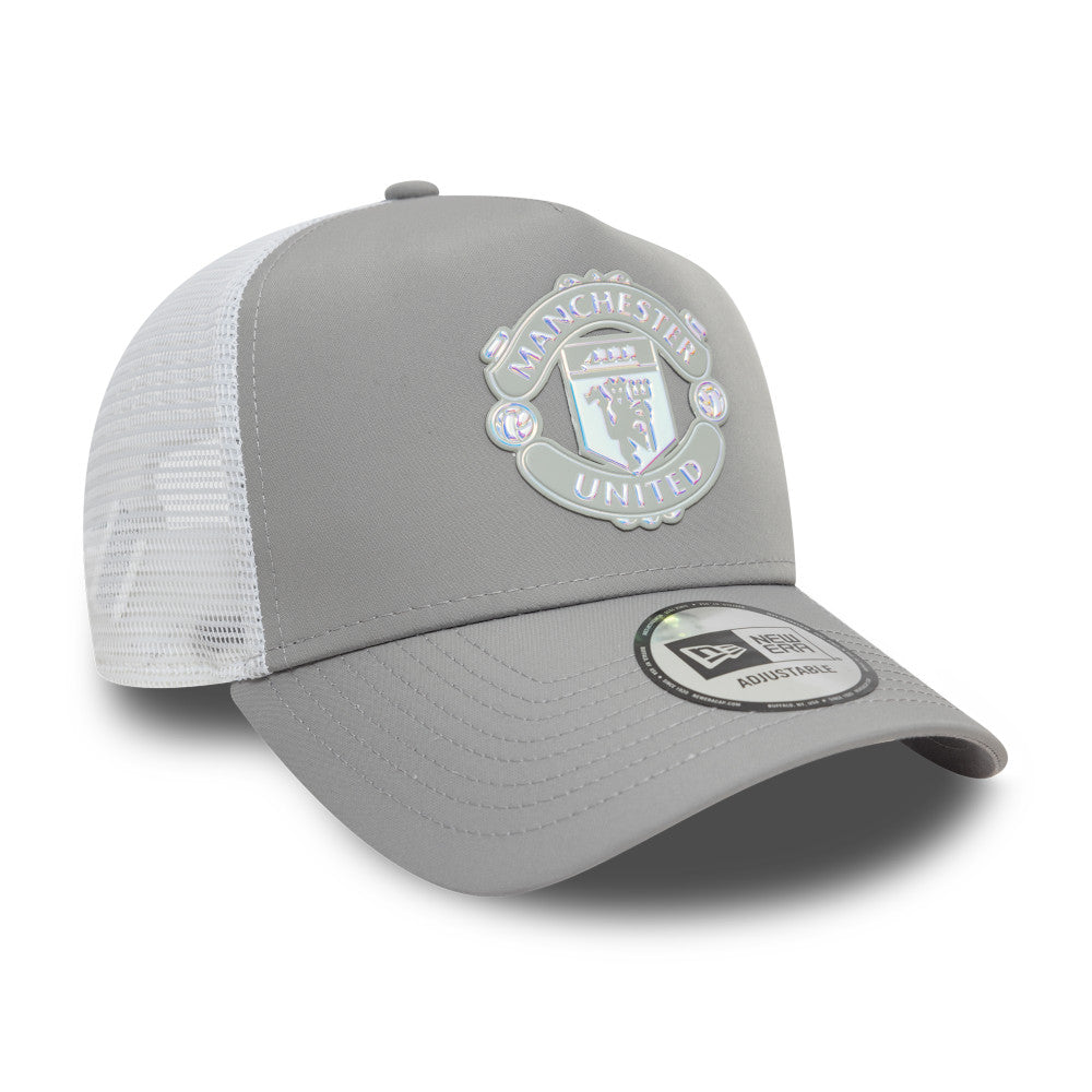 MANCHESTER UNITED - NEW ERA IRIDESCENT E-FRAME TRUCKER HAT