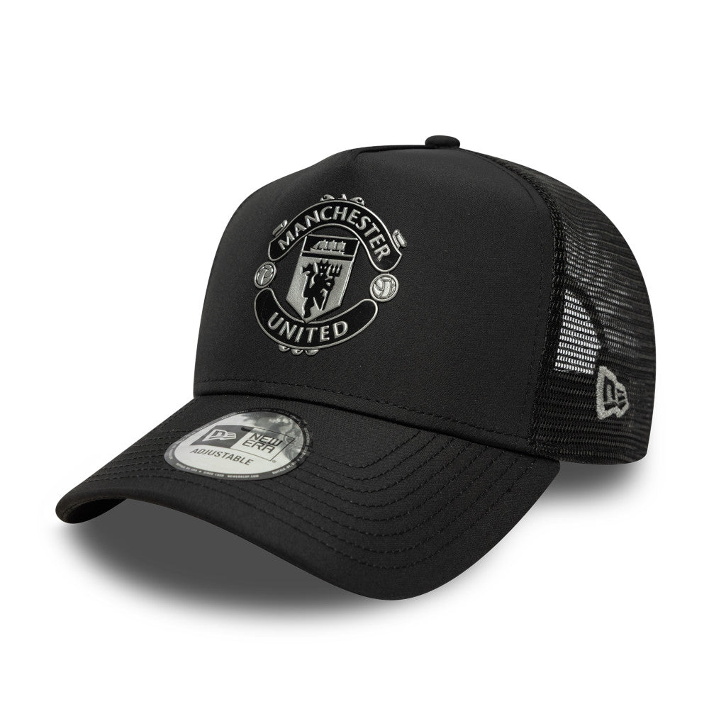 MANCHESTER UNITED - NEW ERA BLACK REFLECTIVE TRUCKER HAT