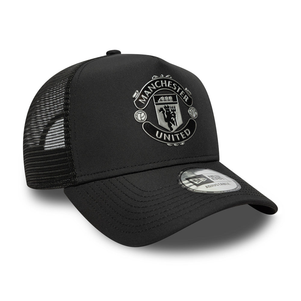 MANCHESTER UNITED - NEW ERA BLACK REFLECTIVE TRUCKER HAT
