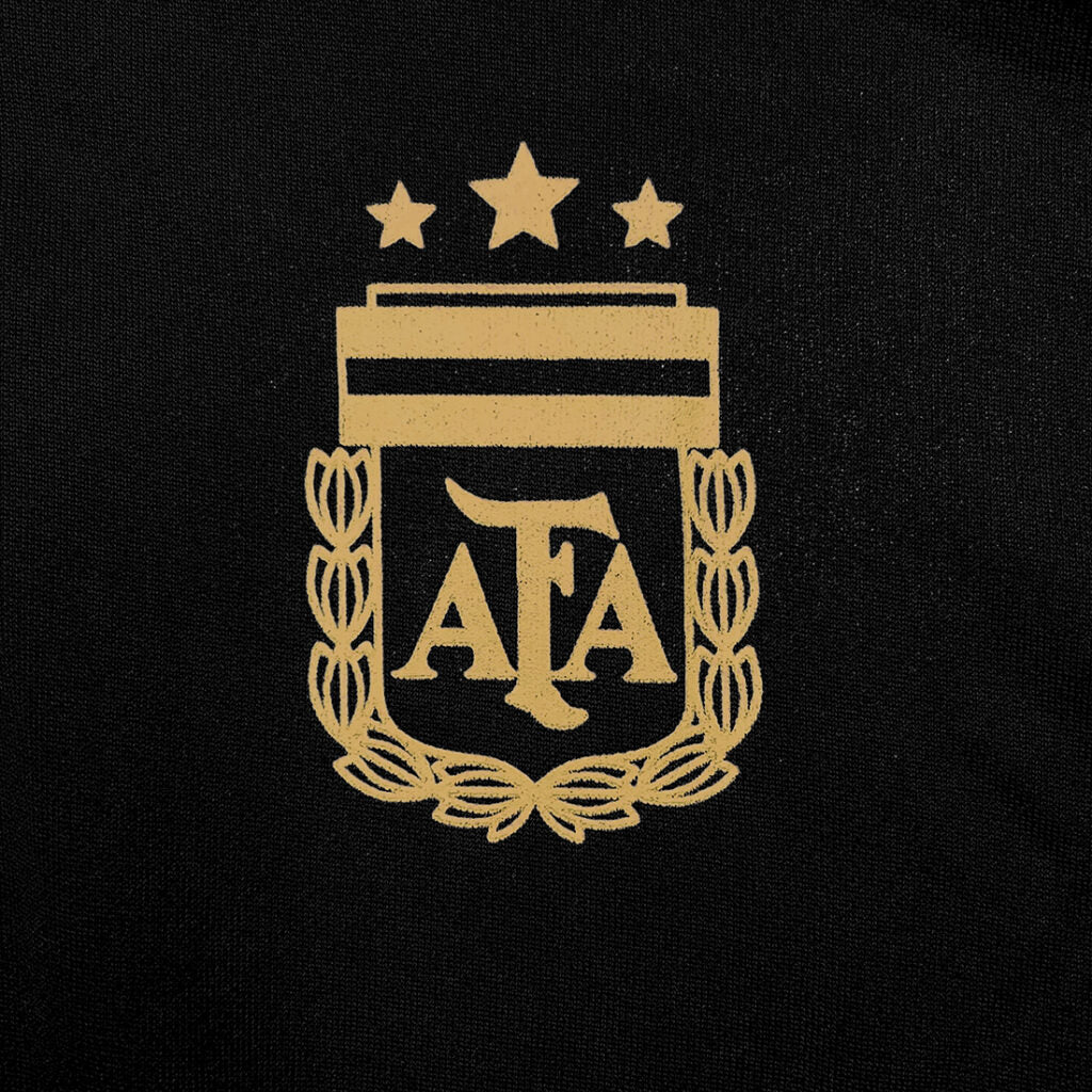 ARGENTINA - LIONEL MESSI BLACK YOUTH TRACK JACKET