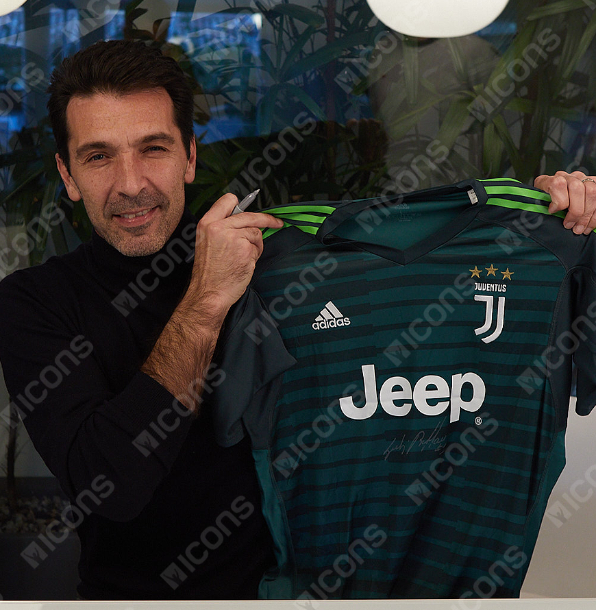 GIANLUIGI BUFFON AUTHENTIC SIGNED 2017-19 JUVENTUS GOALKEEPER HOME JERSEY